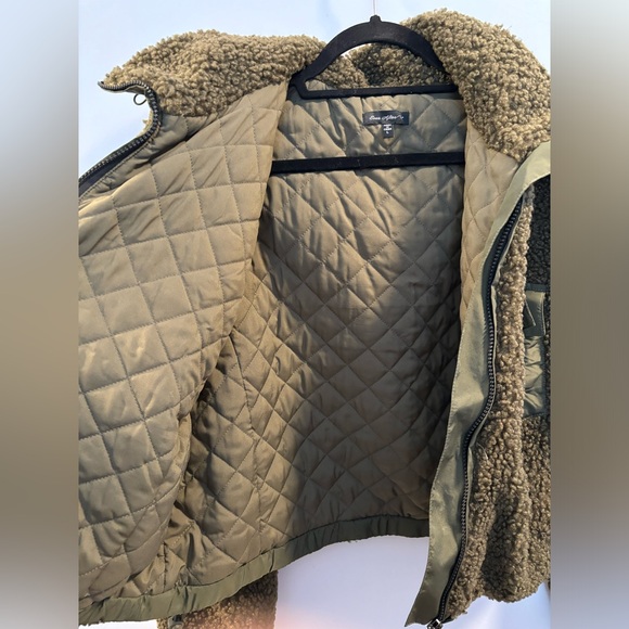 Teddy Zip Up - Picture 2 of 6